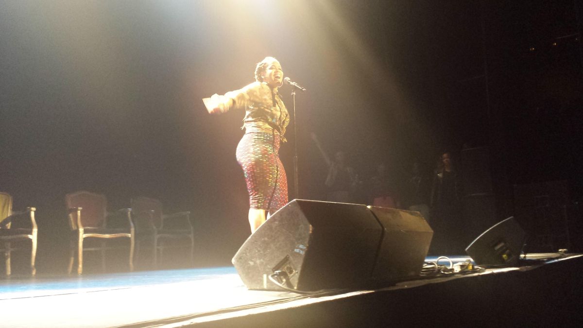 Mary Mary Performance and Meet & Greet