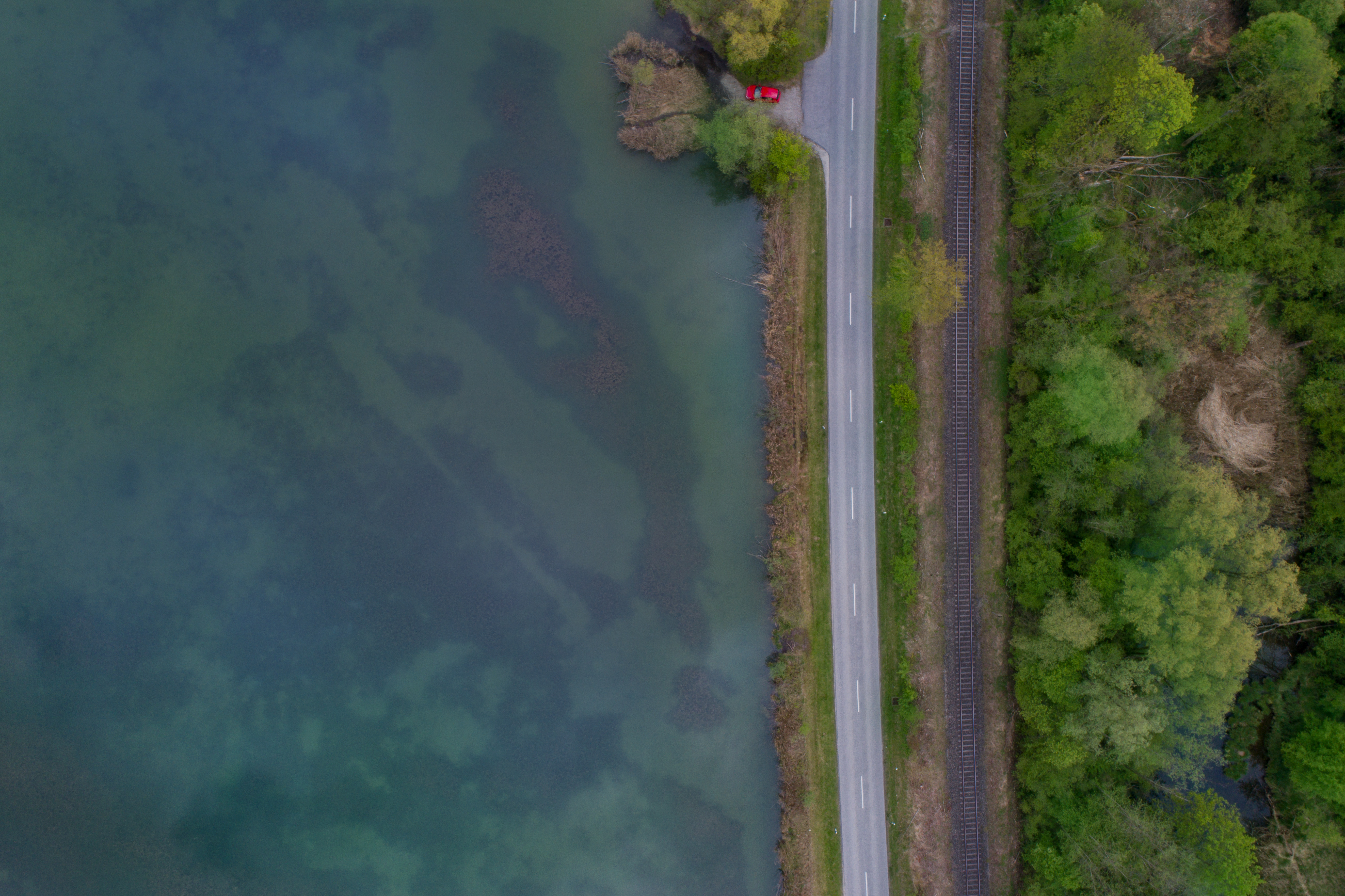 Water, street and a railway