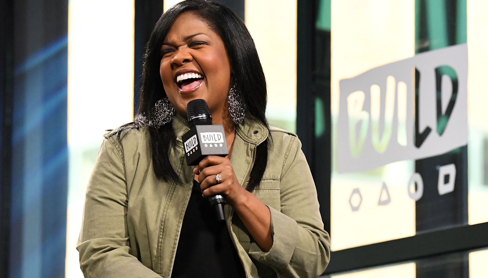 Build Series Presents CeCe Winans Discussing 'Let Them Fall in Love'