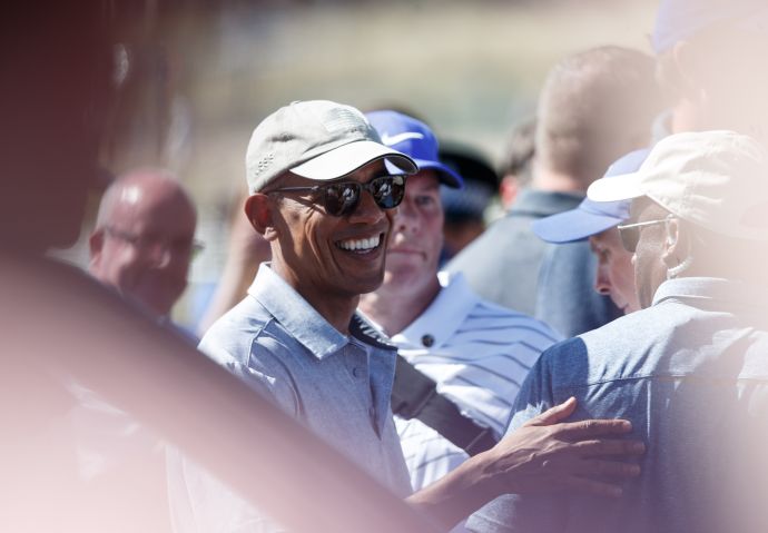 Former President Obama Plays Golf in St Andrews