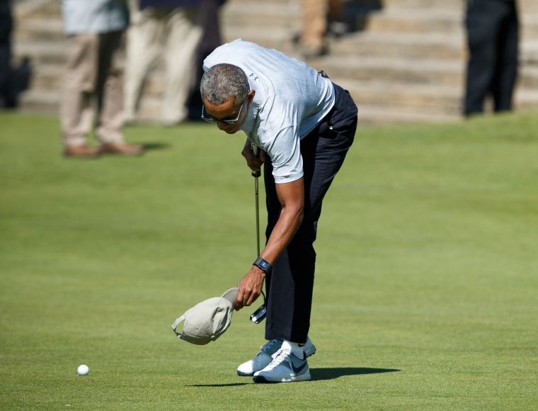 Former President Obama Plays Golf in St Andrews