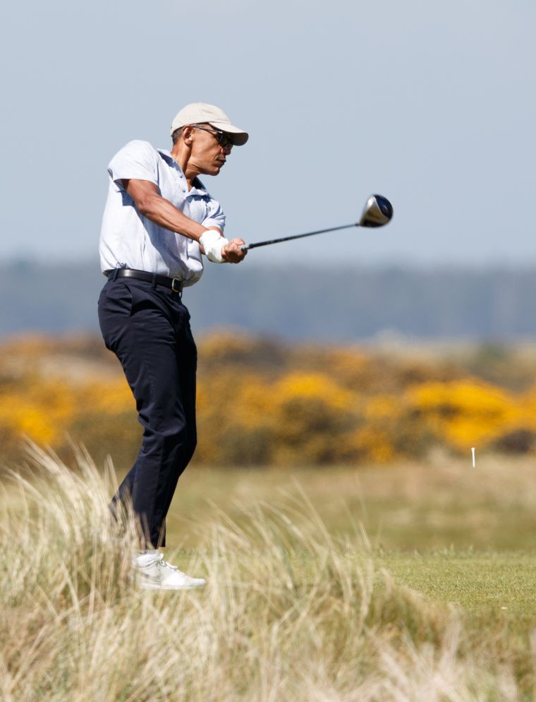 Former President Obama Plays Golf in St Andrews