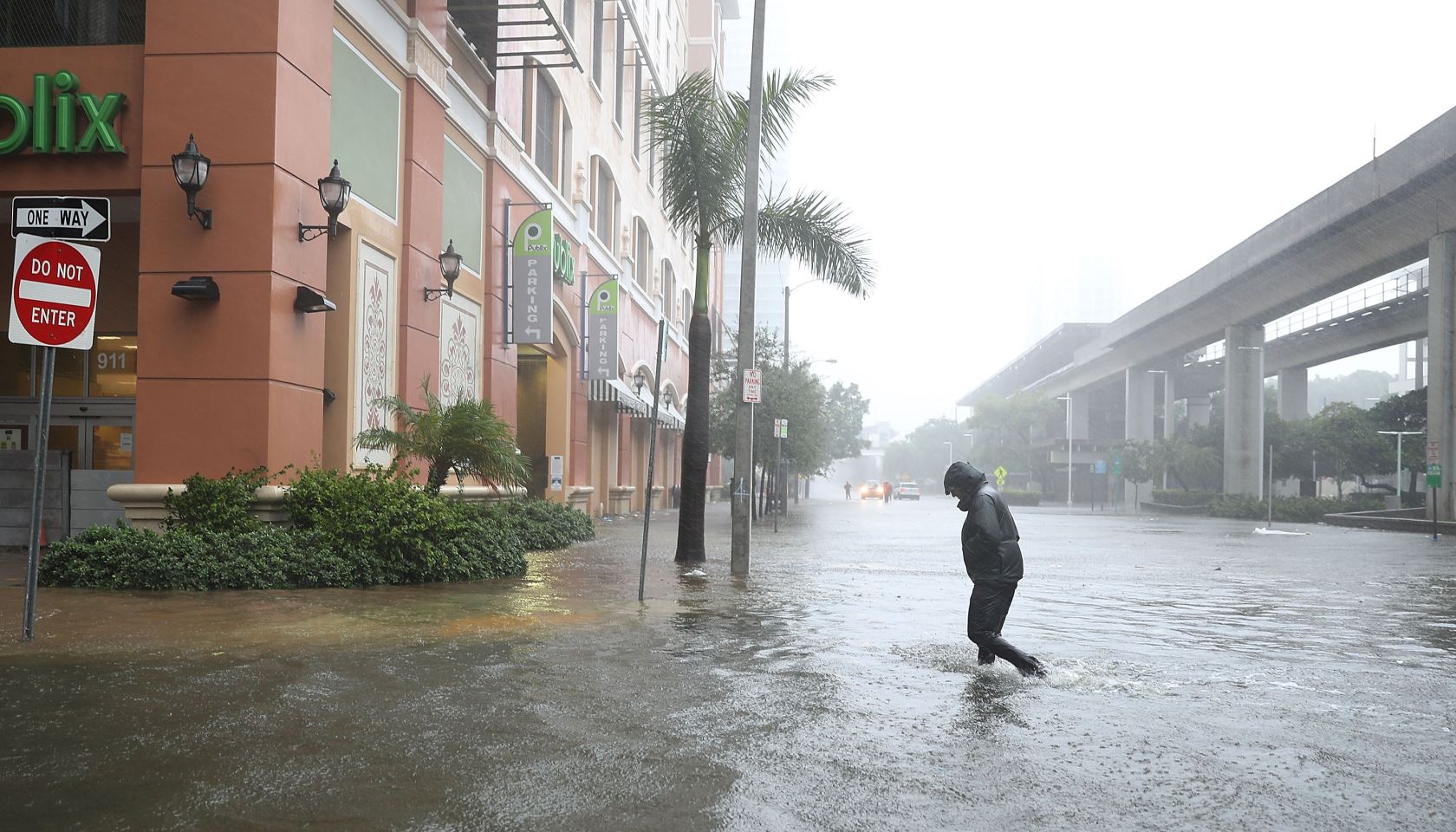 Powerful Hurricane Irma Slams Into Florida