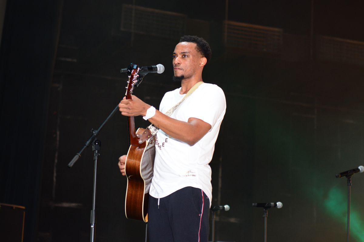 Jonathan McReynolds Praise In The Park