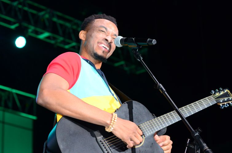 Jonathan McReynolds Praise In The Park 2019