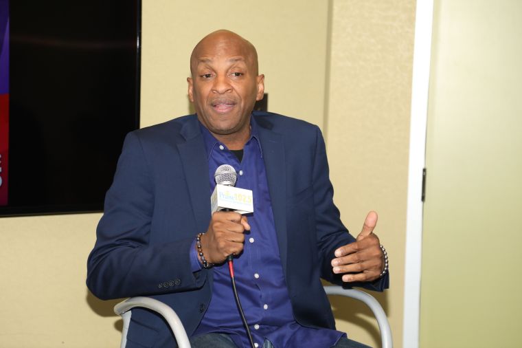 Donnie McClurkin Meet & Greet
