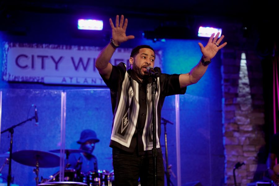 Smokie Norful Vids & Pics and Robert Jackson Vids
