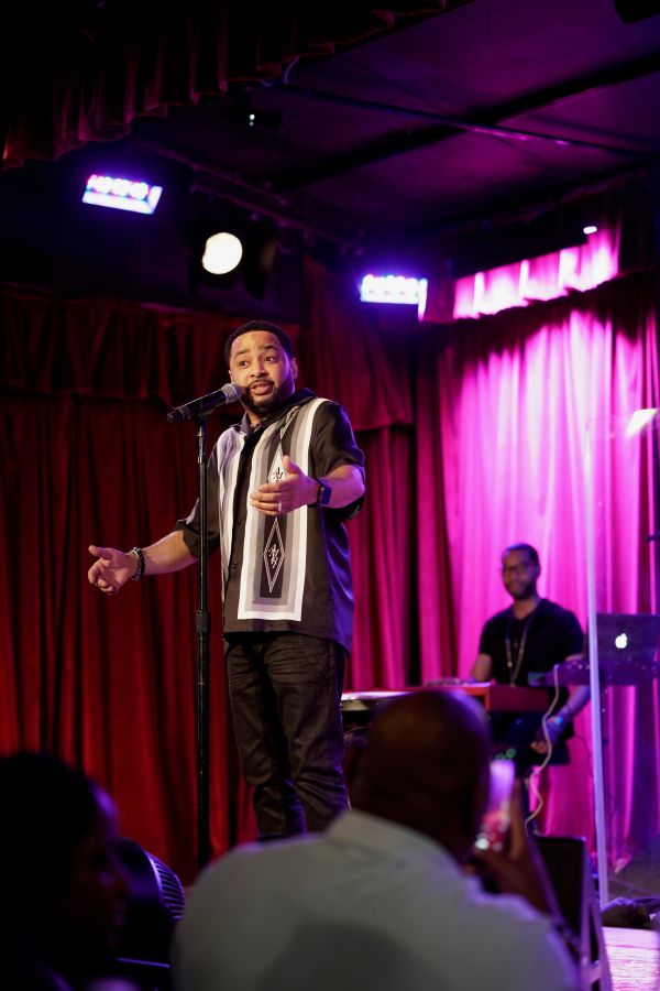 Smokie Norful Vids & Pics and Robert Jackson Vids